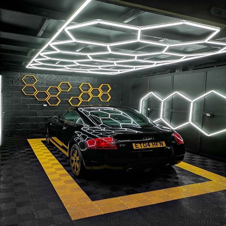 Car Workshop Light